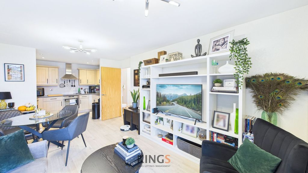 Property photo 2 of 10 Living Area/ Kitchen