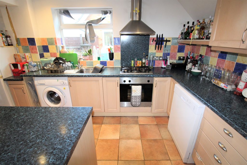 Property photo 3 of 9