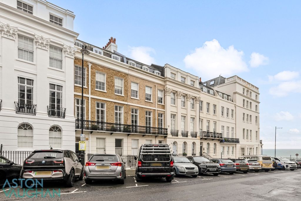 Property photo 1 of 10 4840980