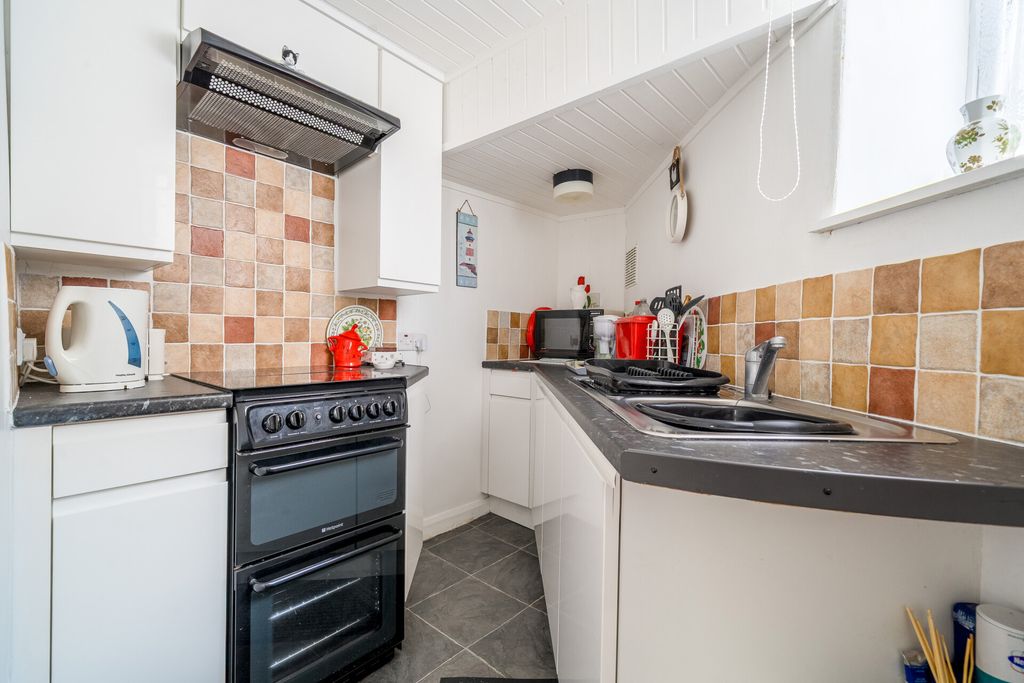Property photo 3 of 11 1512083-5-6A8c3A4...