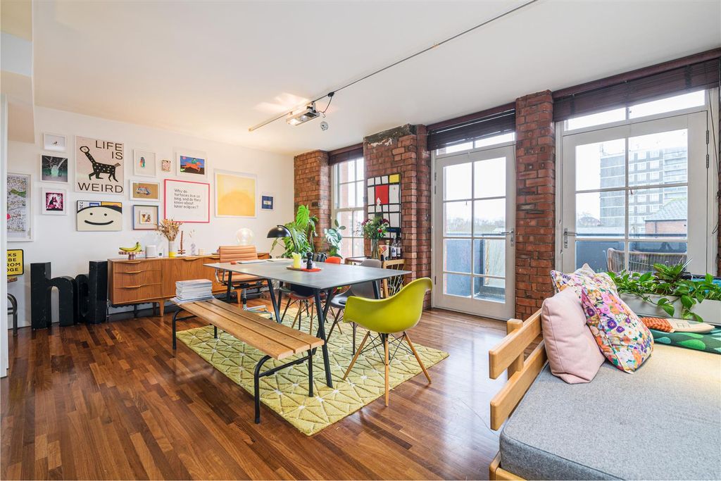 Property photo 3 of 15 B201 The Jam Factory Rec 2.Jpg