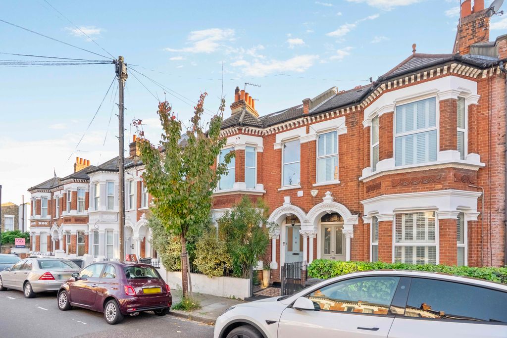 Property photo 1 of 20