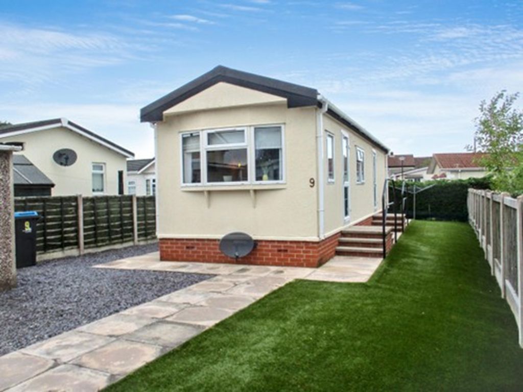 Property photo 1 of 21