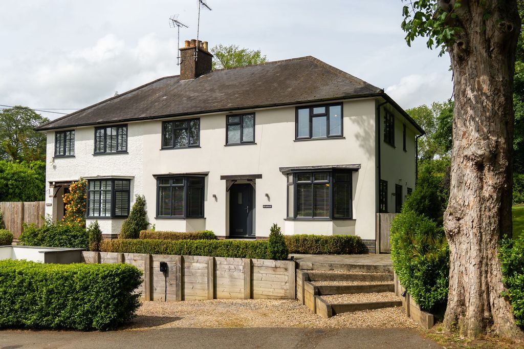 Property photo 1 of 31