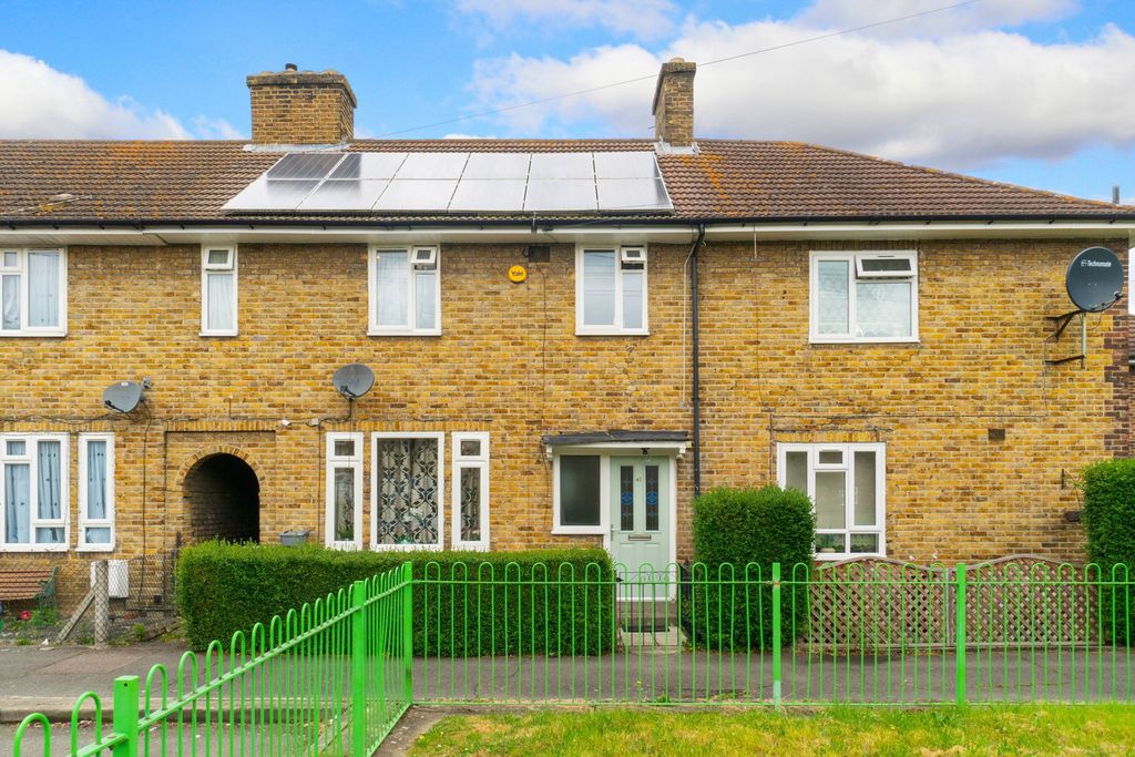 Property photo 2 of 11