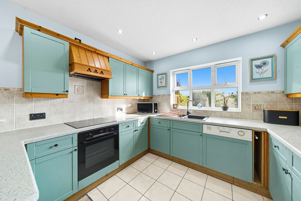 Property photo 3 of 22