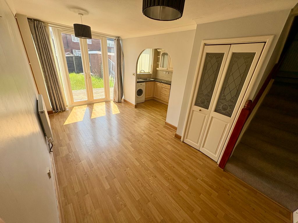 Property photo 2 of 10 Image