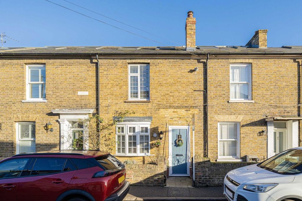 Property photo 1 of 7