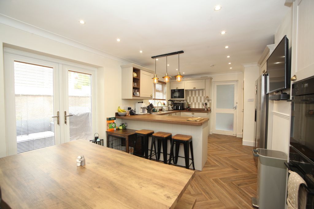 Property photo 3 of 22 Img_9445.Jpg