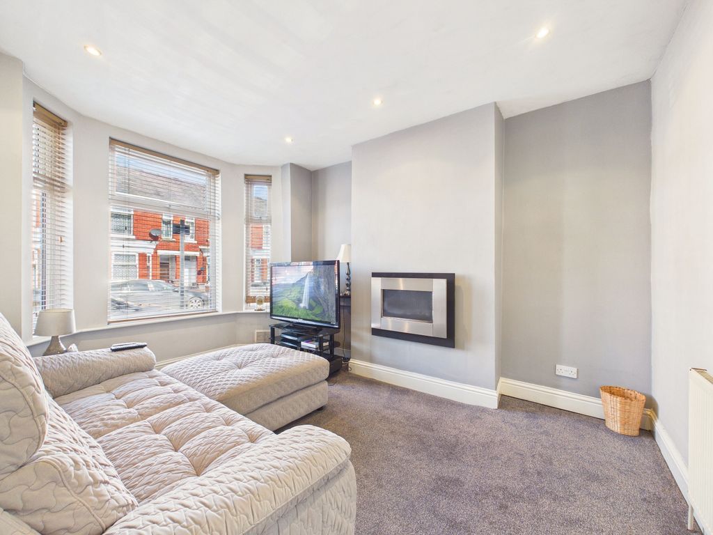 Property photo 3 of 10 North Lonsdale - Ewemove - Living Room