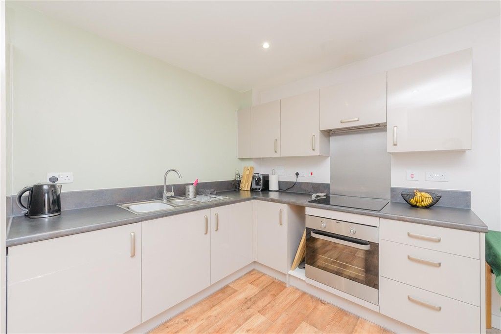 Property photo 3 of 5 Lounge/Kitchen