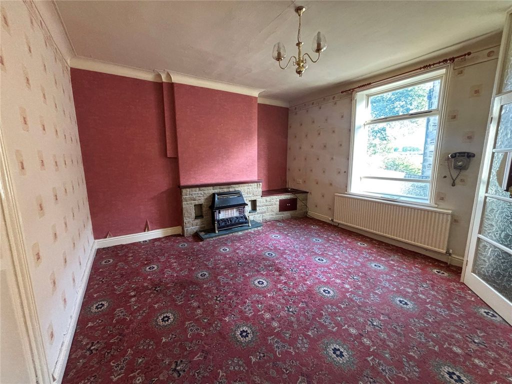 Property photo 3 of 7 Picture No. 06