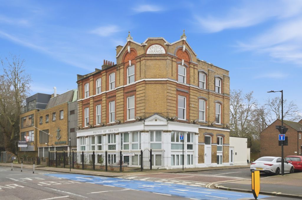 Property photo 2 of 10 Photo 12