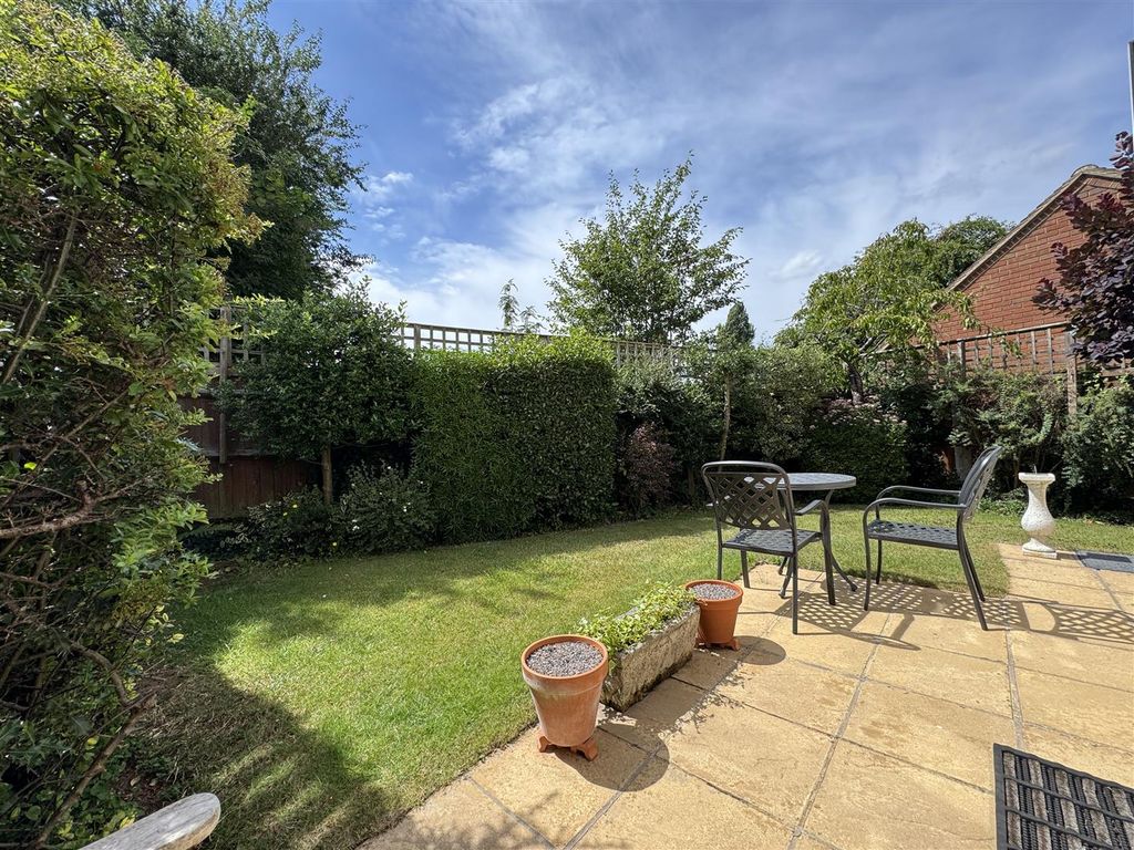 Property photo 2 of 14