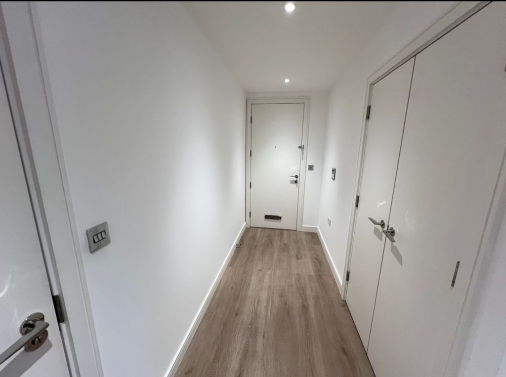 Additional image 6 of 2 bed flat for saleAllen House, Heritage Walk, Brentford TW8