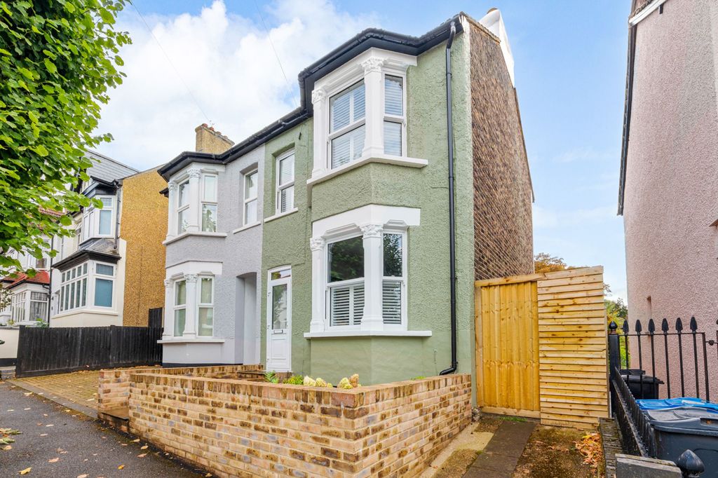 Property photo 3 of 28 Front