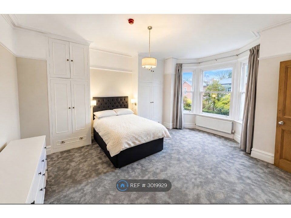 Property photo 2 of 12 Bedroom