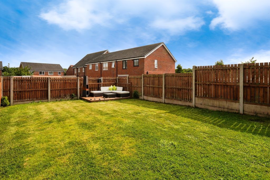 Property photo 3 of 12