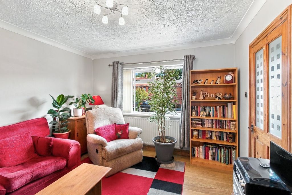 Property photo 3 of 19