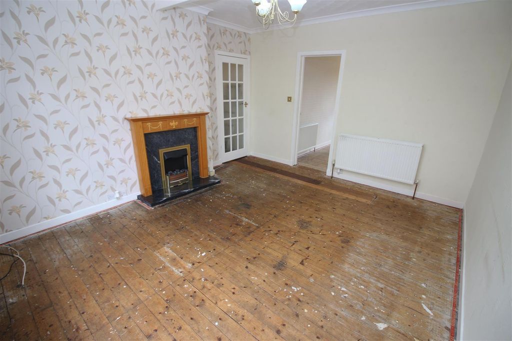 Property photo 3 of 16