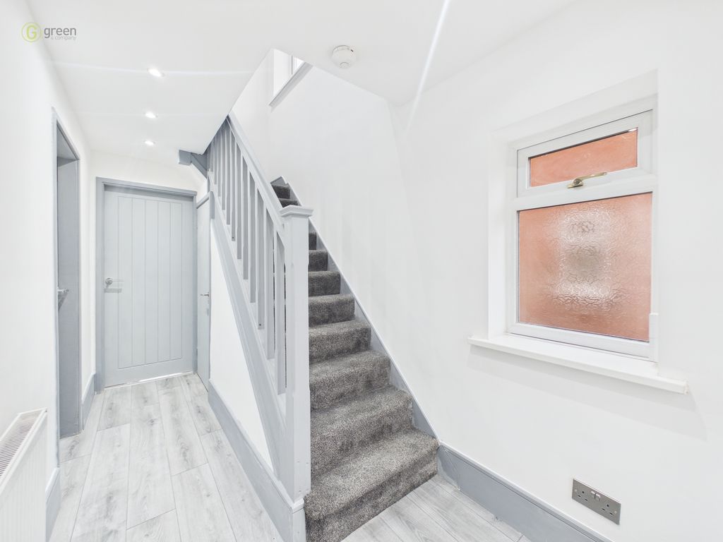 Property photo 2 of 46 Cam05591G0Pr0142Still022