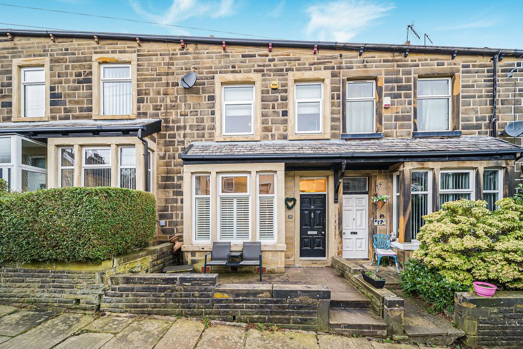 Property photo 1 of 31