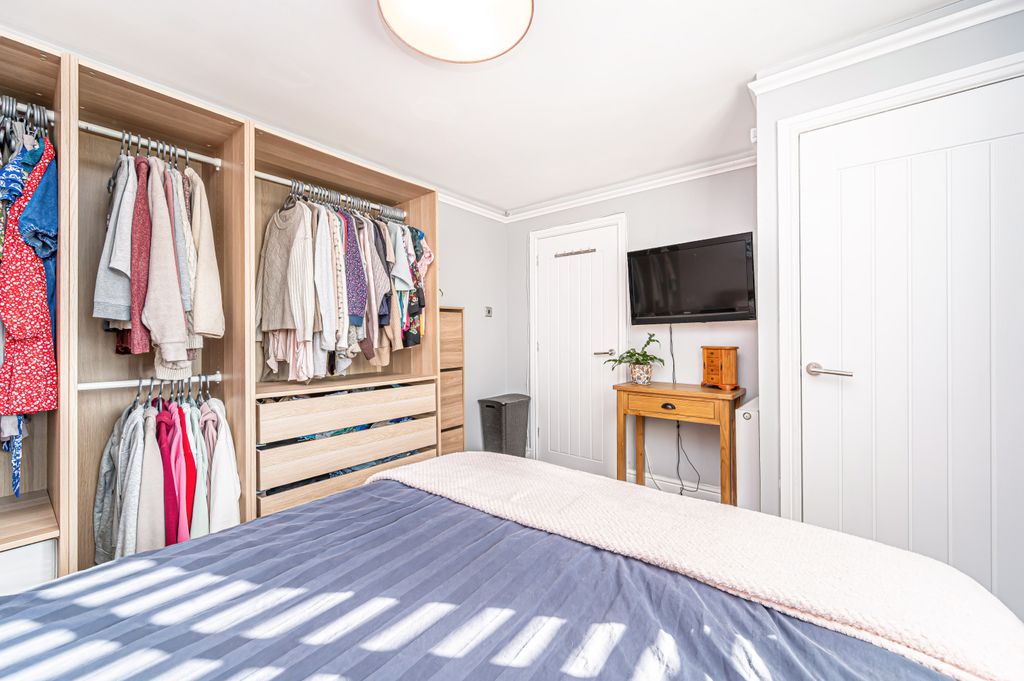 Additional image 9 of 3 bed terraced house for sale8 Coventry Place, Kinross KY13