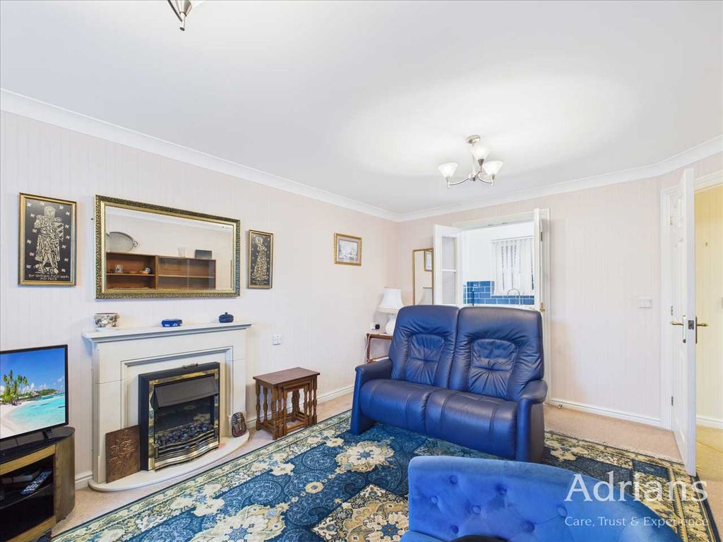 Property photo 2 of 12