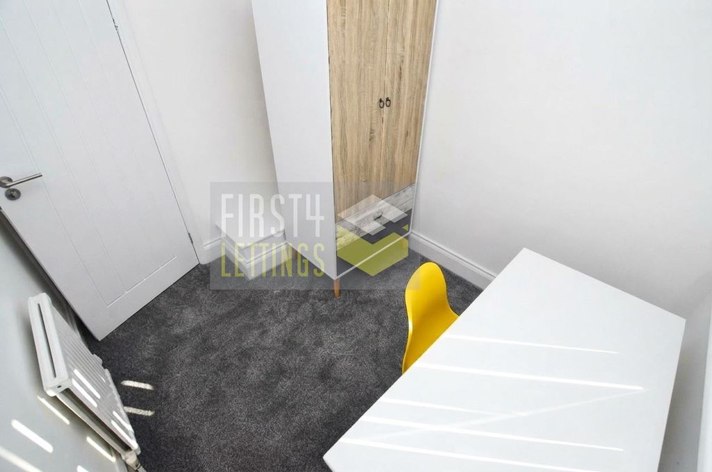 Property photo 3 of 16 Photo 1