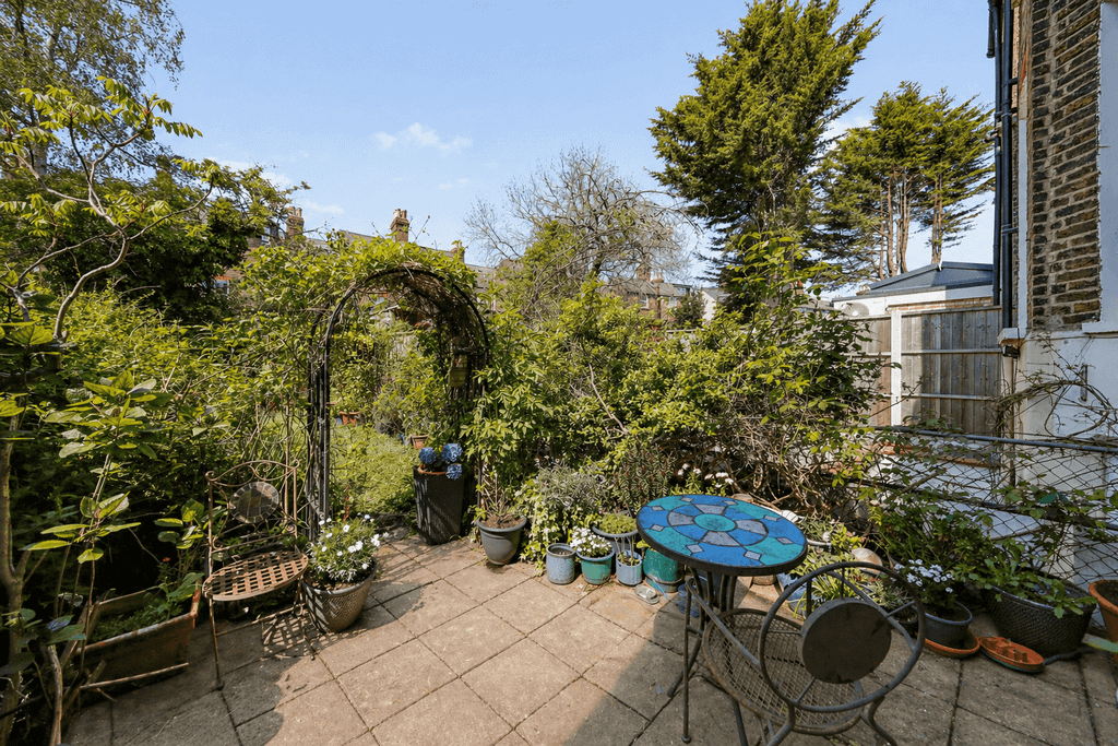 Property photo 3 of 14 Gallery