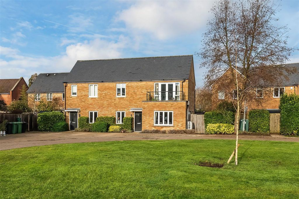 Property photo 1 of 16 5-Cypress-Close-15.Jpg