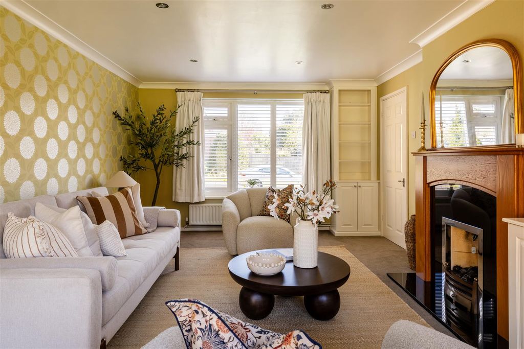 Additional image 9 of 4 bed detached house for saleBeaufort Close, Reigate RH2