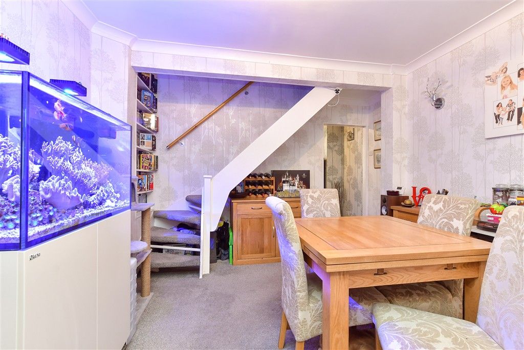 Property photo 3 of 7 Dining Area