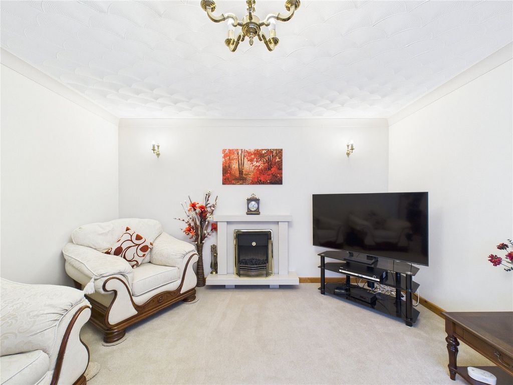 Property photo 3 of 25 Picture No. 15