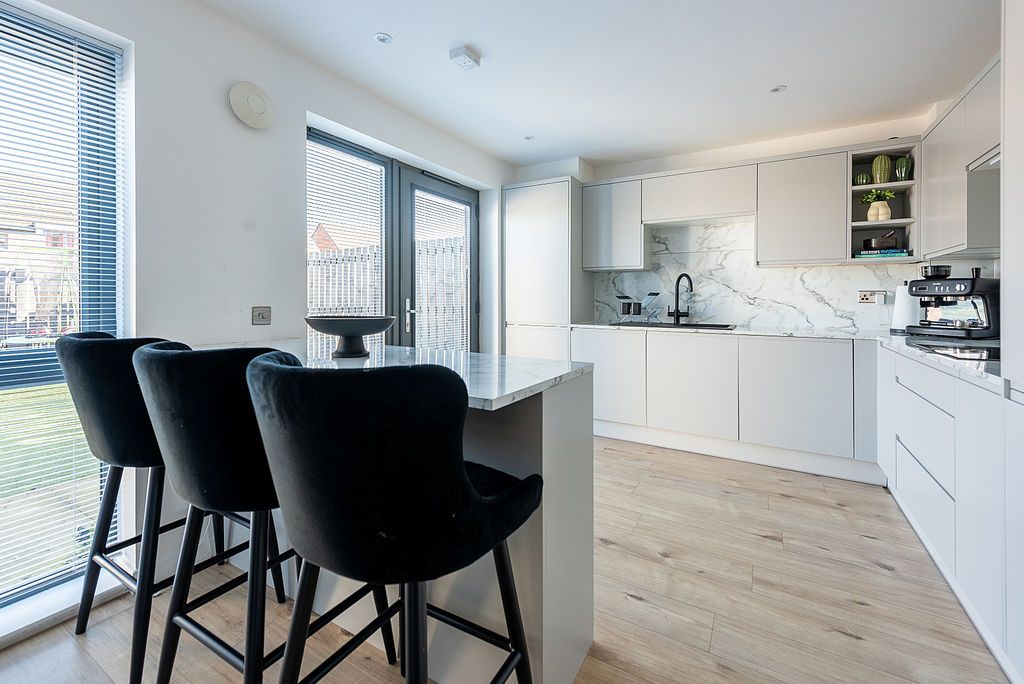 Property photo 2 of 36 Kitchen