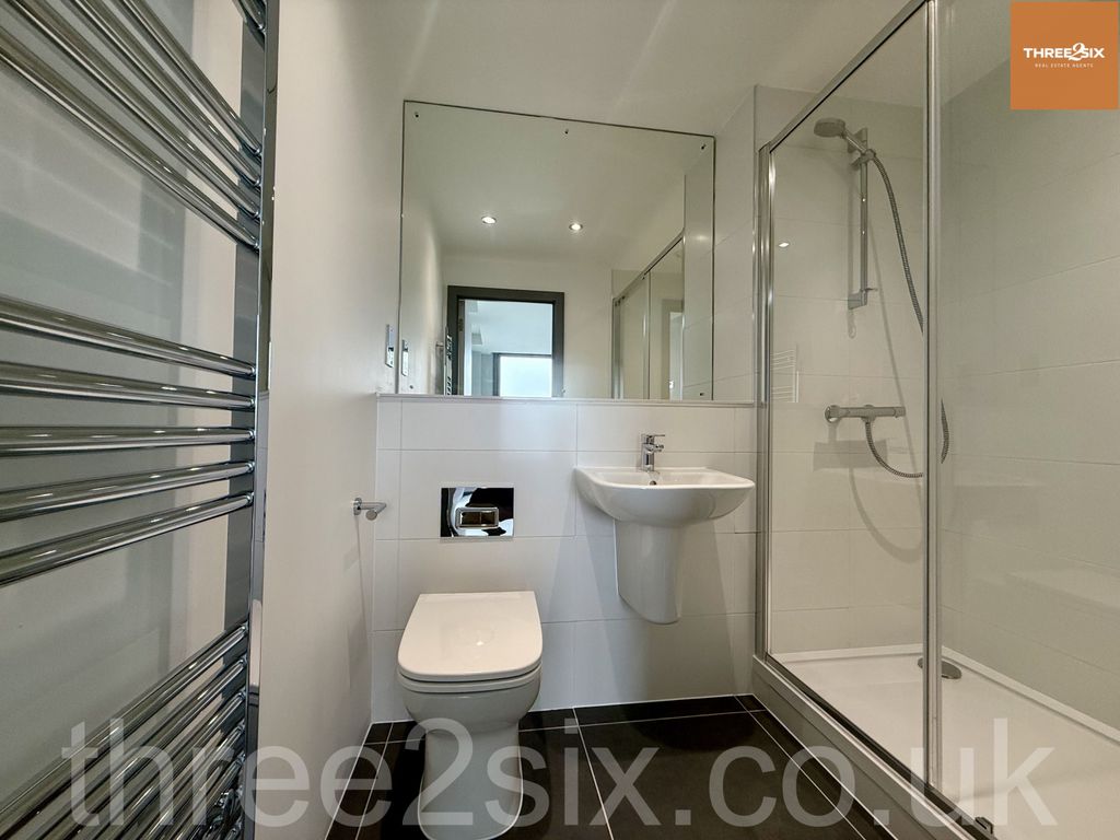 Property photo 2 of 8 Gallery