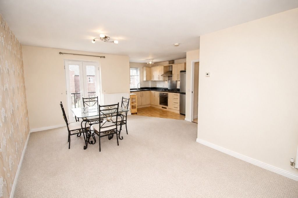 Property photo 3 of 14