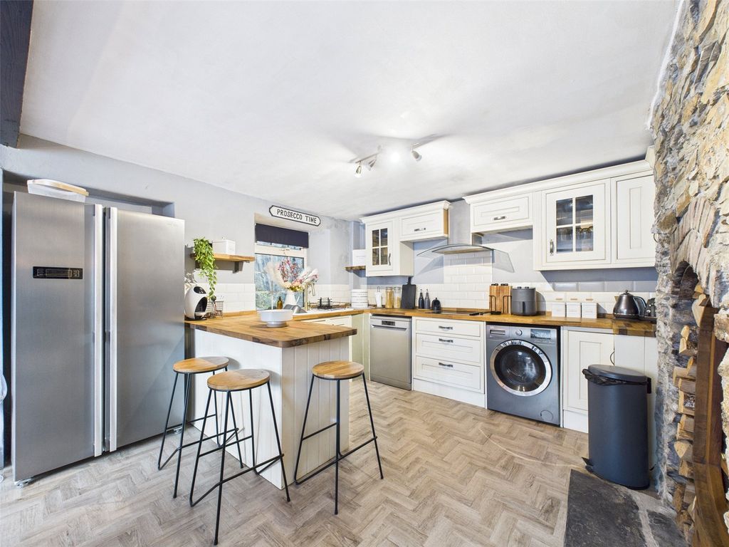 Property photo 2 of 14 Picture No. 06