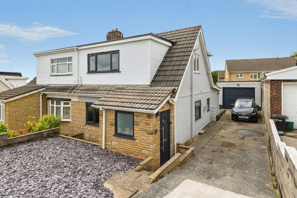 Property photo 2 of 19 Pbox-Img.Jpg