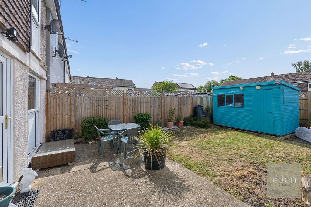 Property photo 2 of 18