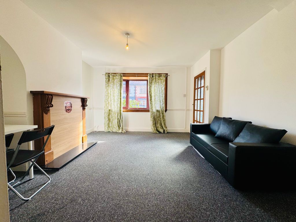 Property photo 2 of 14 Image