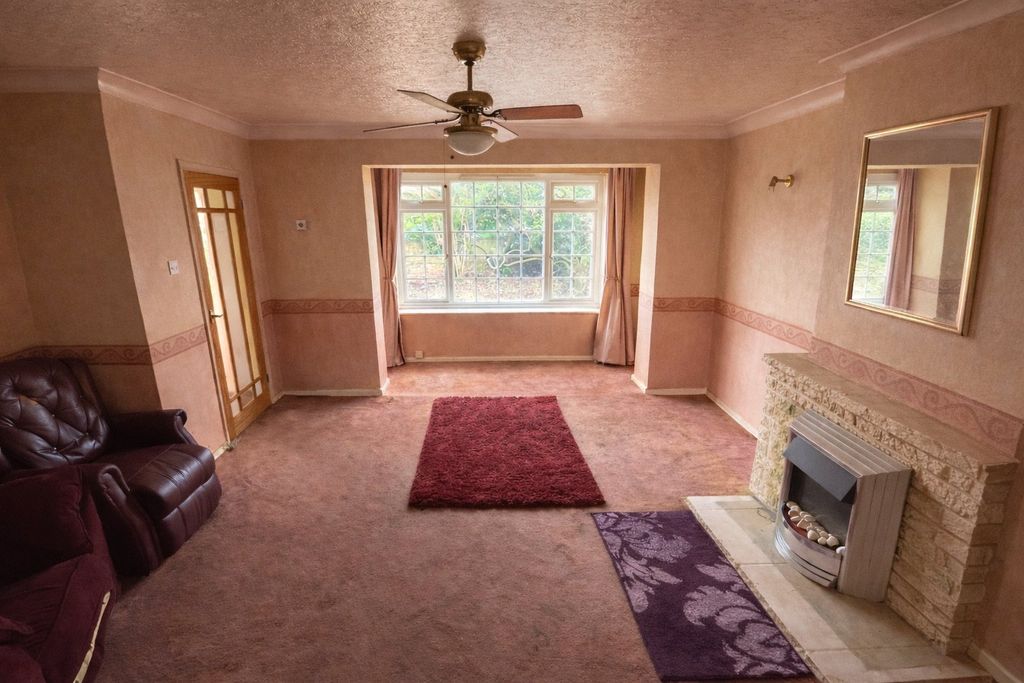 Property photo 3 of 15 Picture No. 28