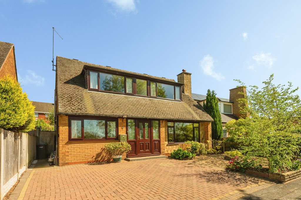 Property photo 1 of 16