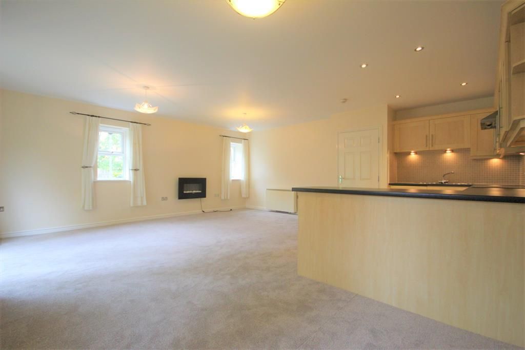 Property photo 3 of 14