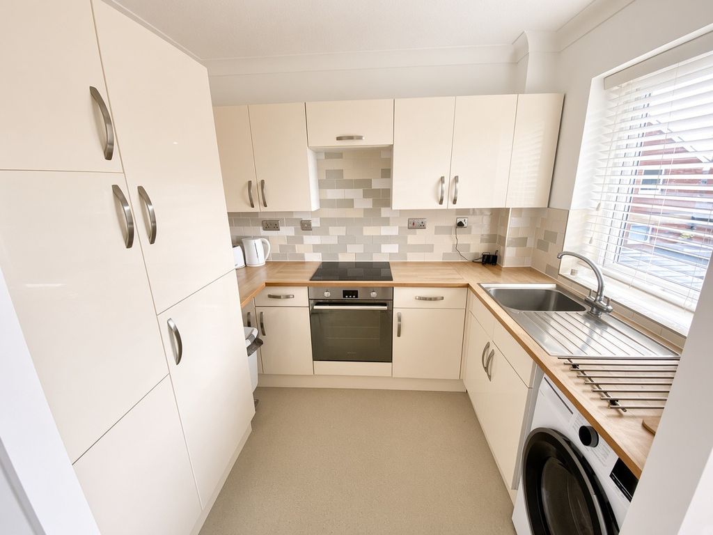 Property photo 3 of 14