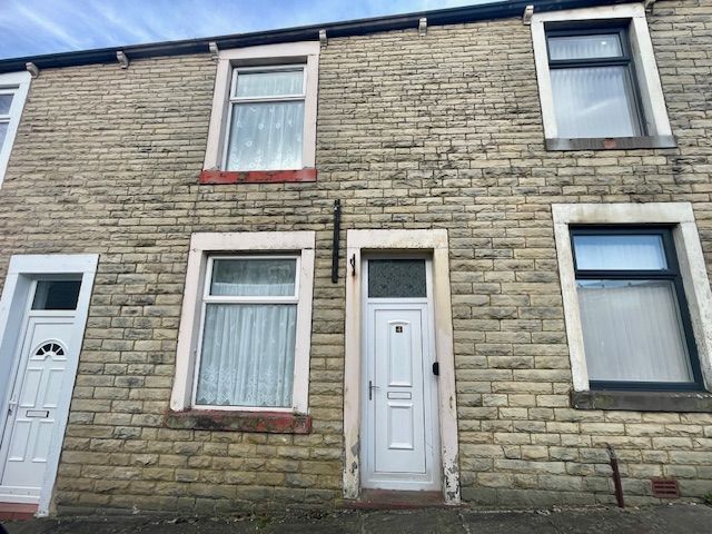 Property photo 1 of 9