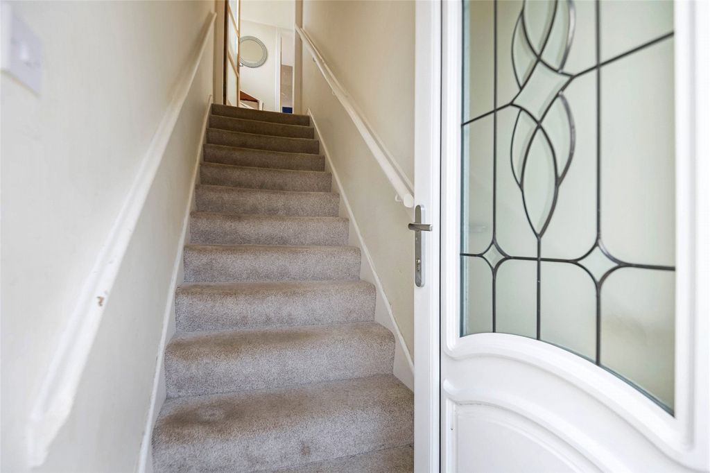 Property photo 2 of 25 Picture No. 02