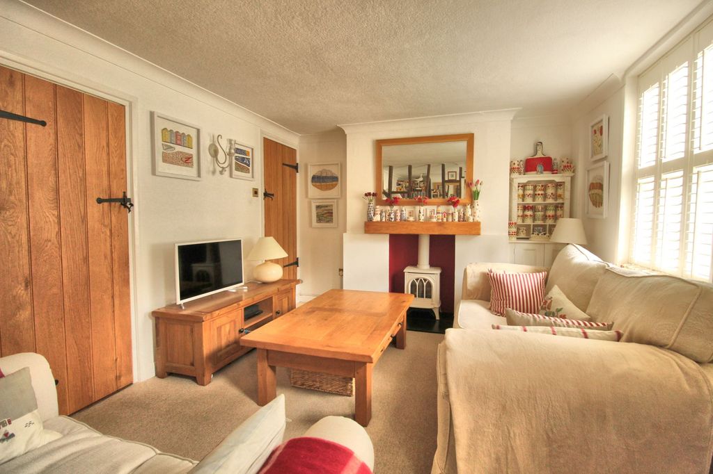 Property photo 2 of 15 Img_0425