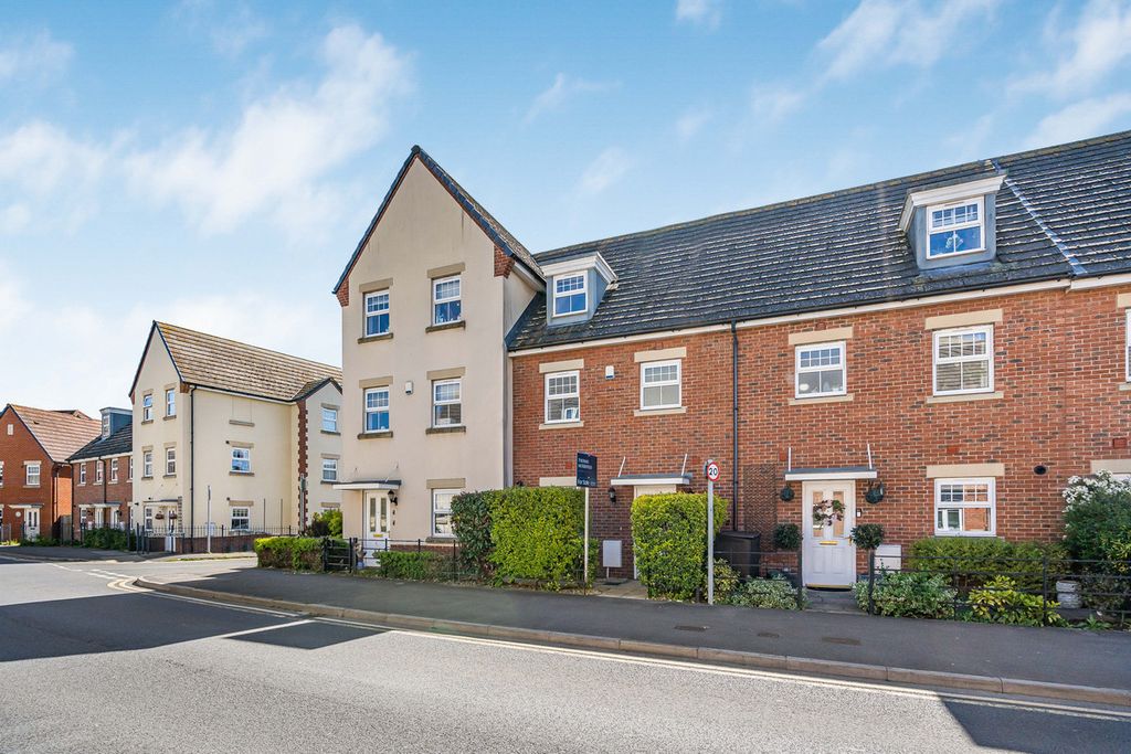 Property photo 1 of 26