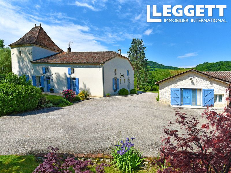 Property photo 2 of 10